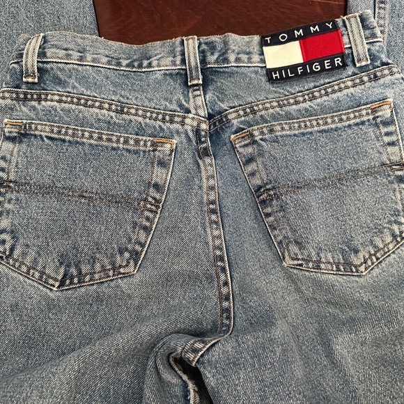 Tommy Hilfiger Women's Hi Rise Straight Leg Vintage Jeans. - Picture 8 of 15